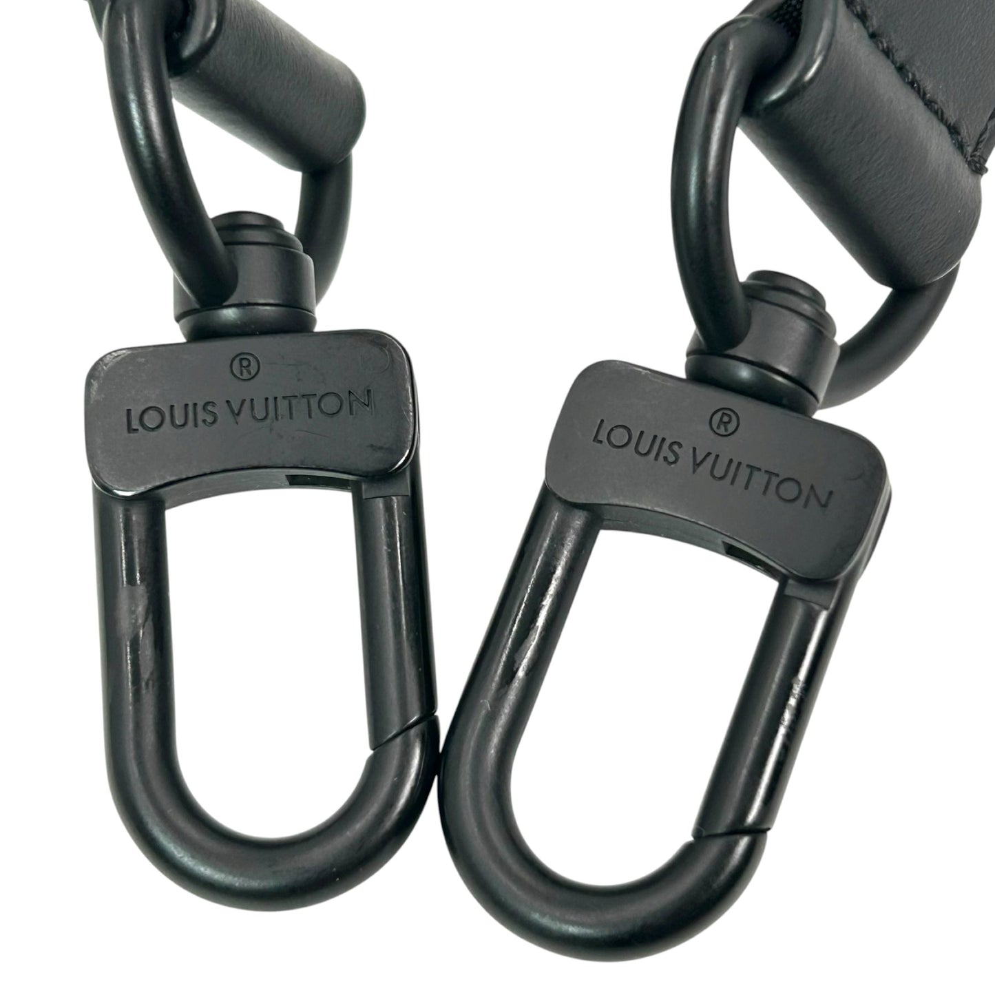 LOUIS VUITTON パイロット ウェアラブル ウォレット_M83563_38584