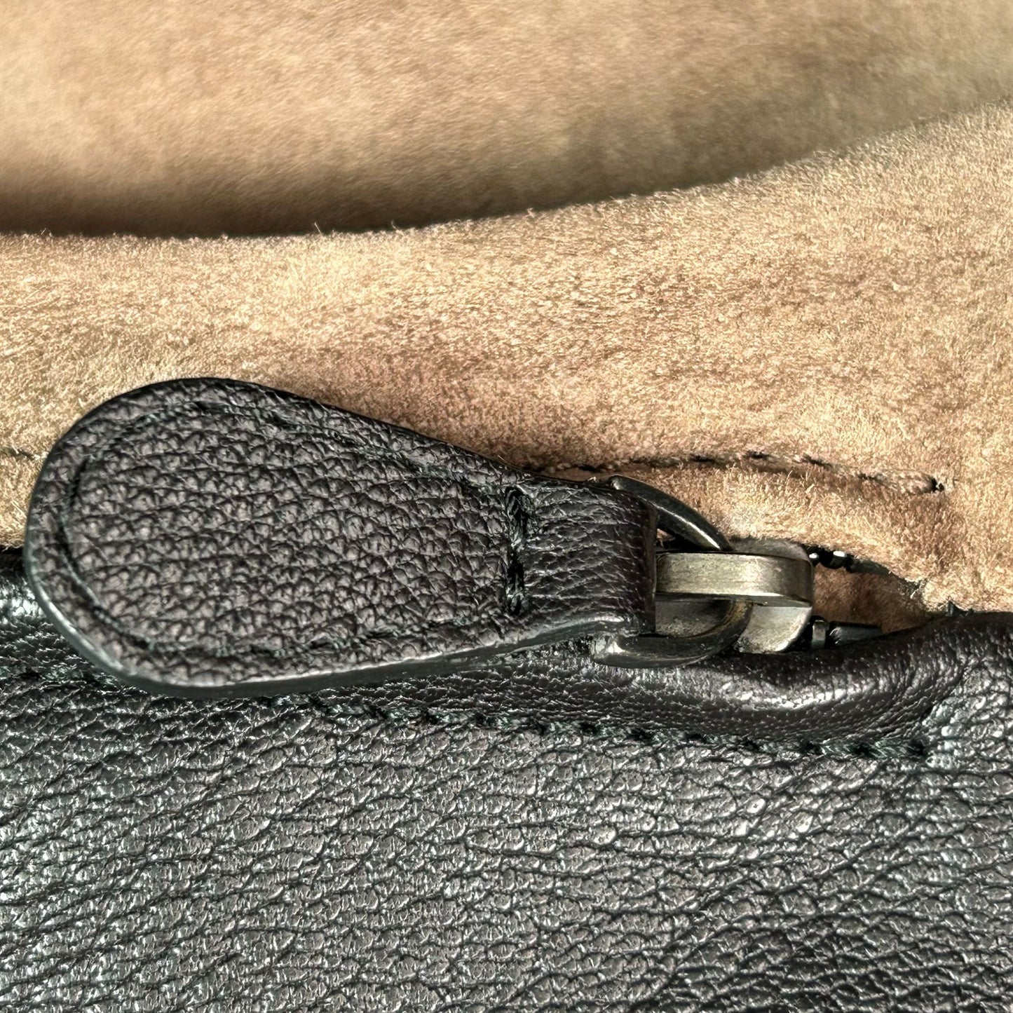 BOTTEGA VENETA イントレチャート　トートバッグ_37342