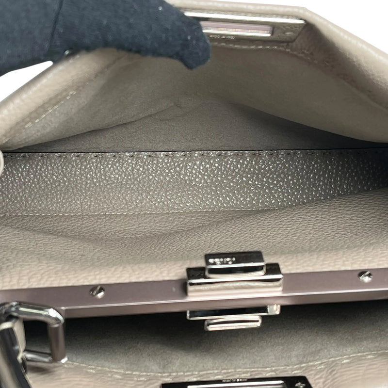 FENDI Peekaboo Regular Selleria Calfskin Handbag - Beige 