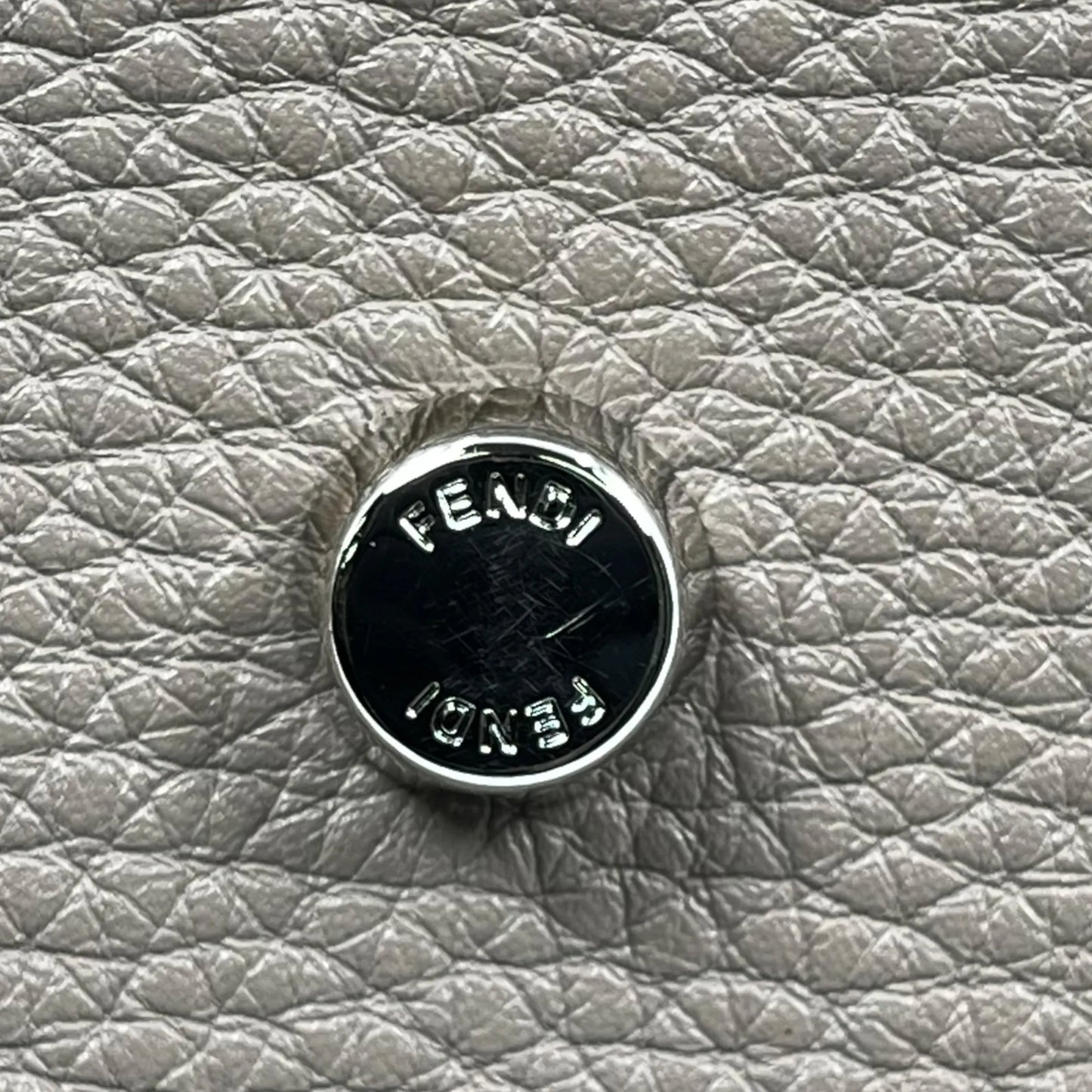 FENDI Peekaboo Regular Selleria Calfskin Handbag - Beige 