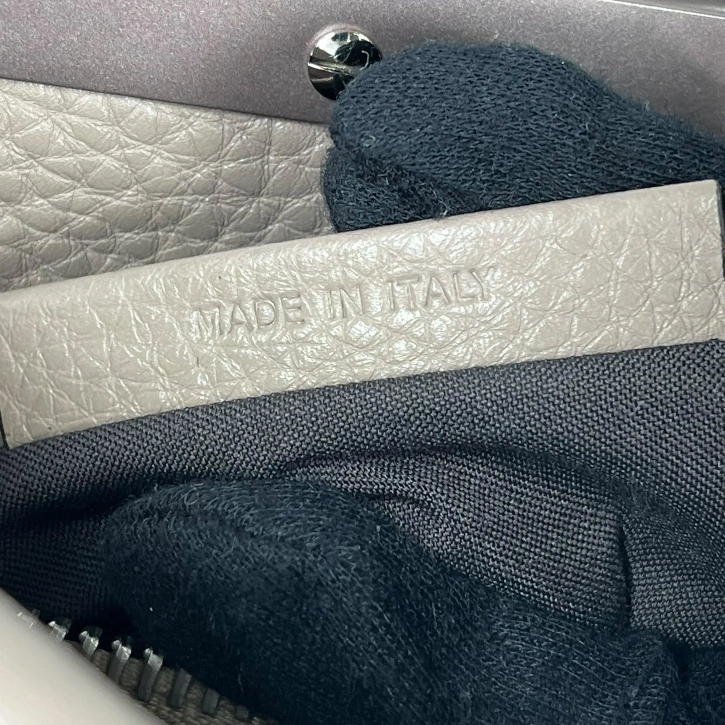 FENDI Peekaboo Regular Selleria Calfskin Handbag - Beige 