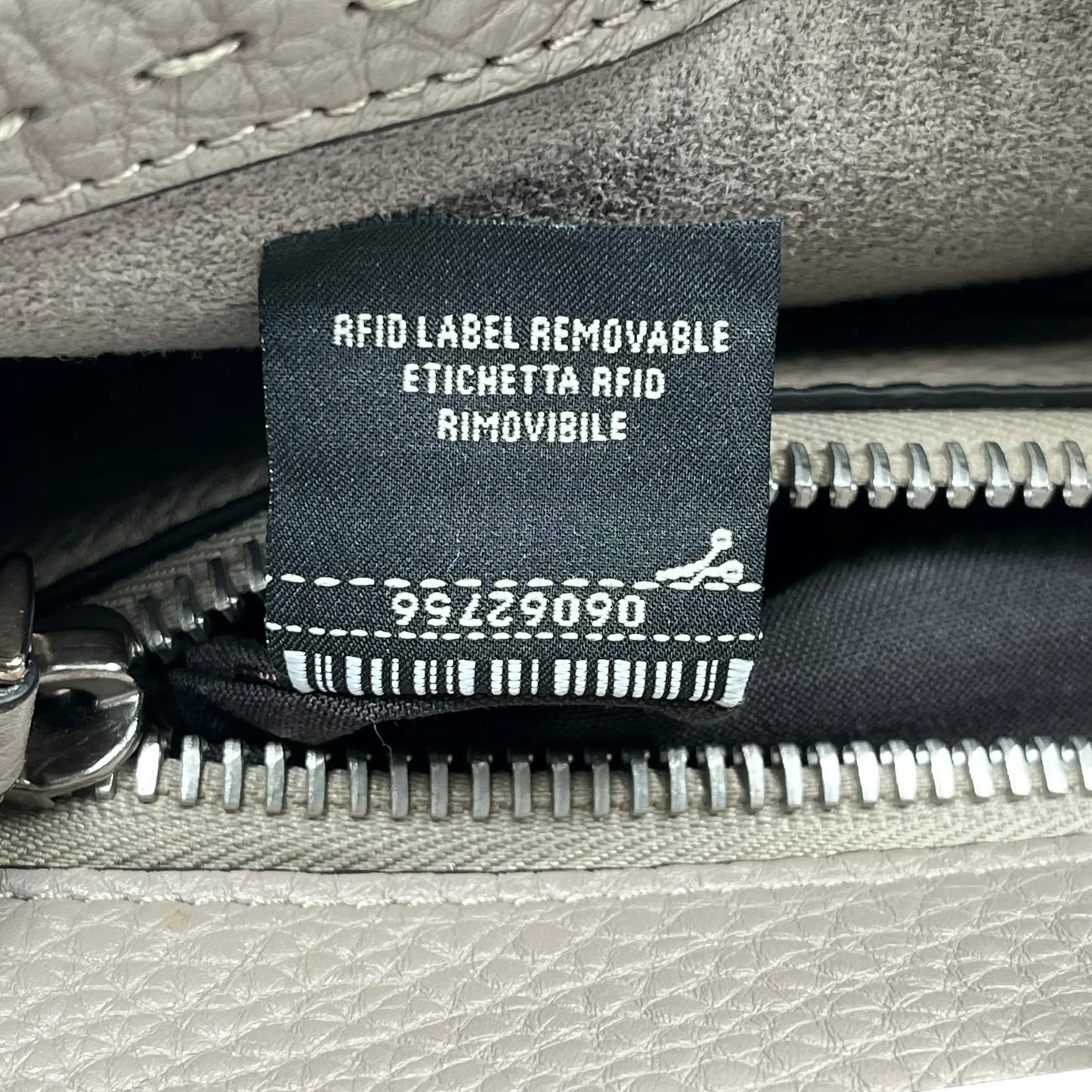 FENDI Peekaboo Regular Selleria Calfskin Handbag - Beige 