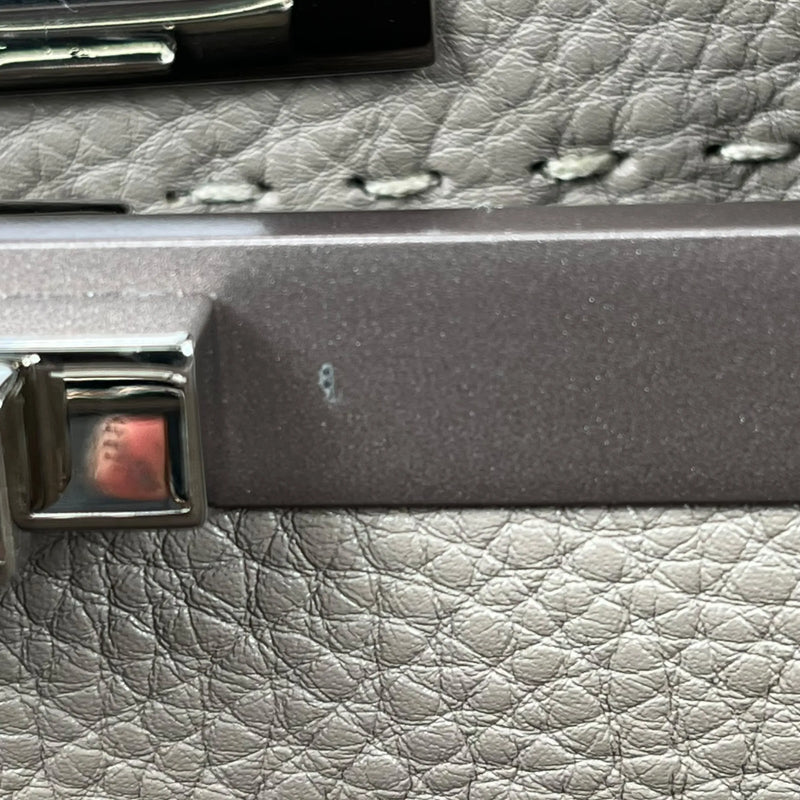 FENDI Peekaboo Regular Selleria Calfskin Handbag - Beige 