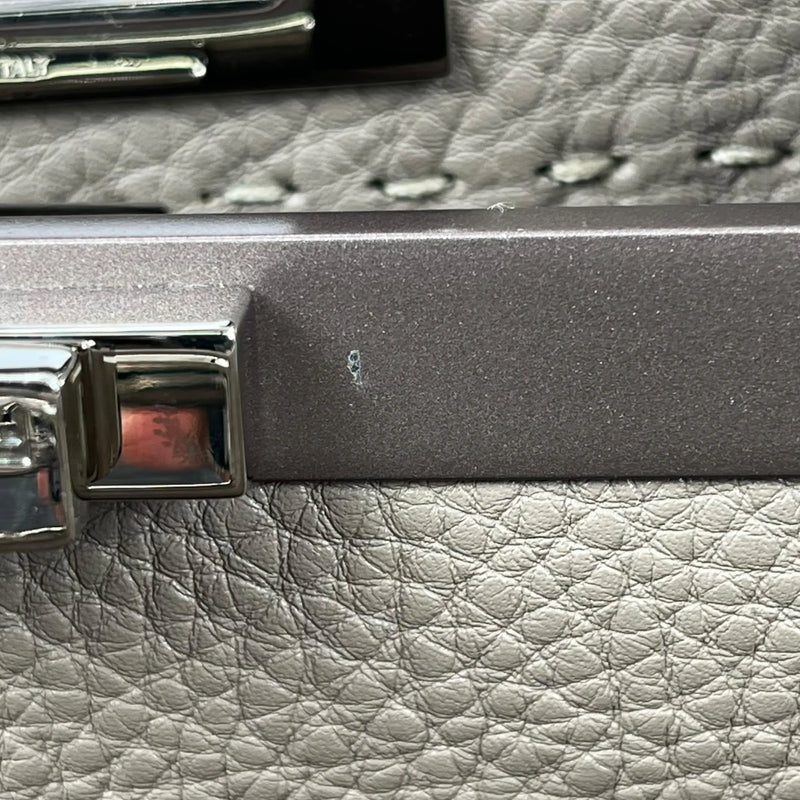 FENDI Peekaboo Regular Selleria Calfskin Handbag - Beige 