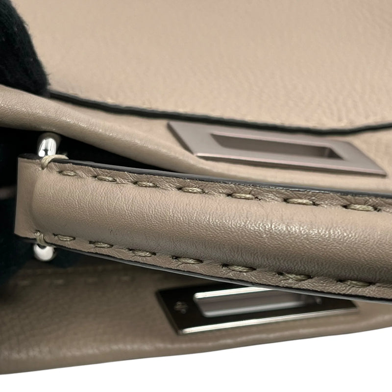 FENDI Peekaboo Regular Selleria Calfskin Handbag - Beige 