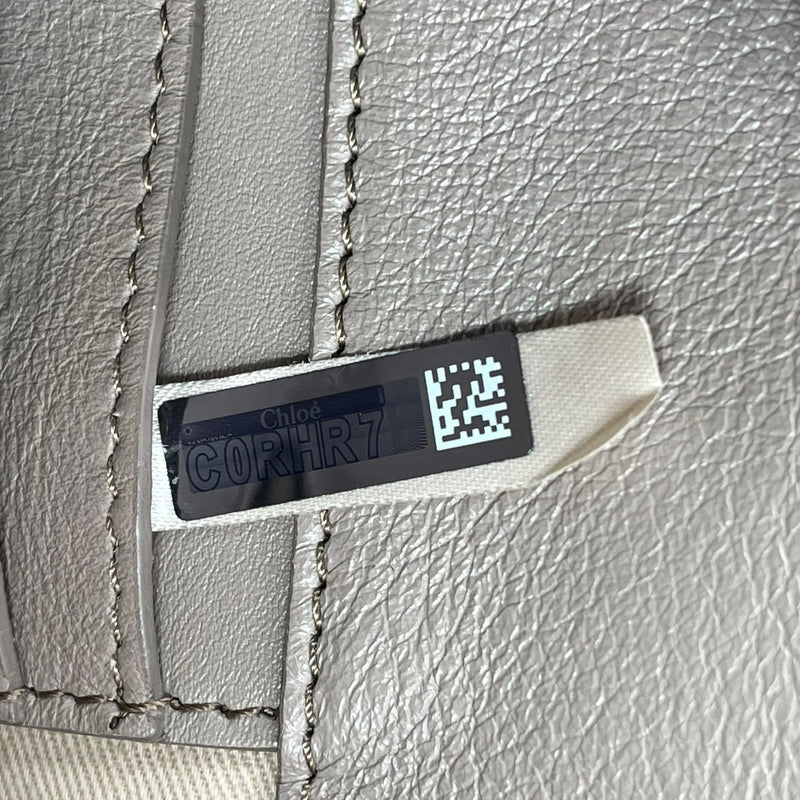 Chloé Roy Calfskin Shoulder Bag - Beige 