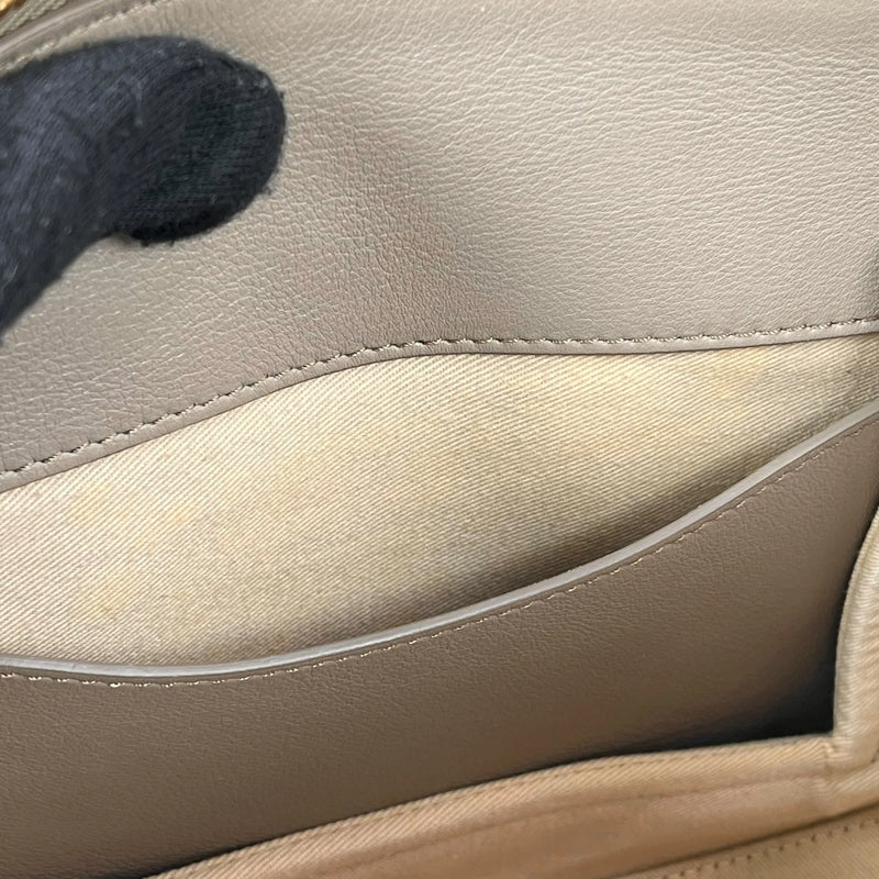 Chloé Roy Calfskin Shoulder Bag - Beige 