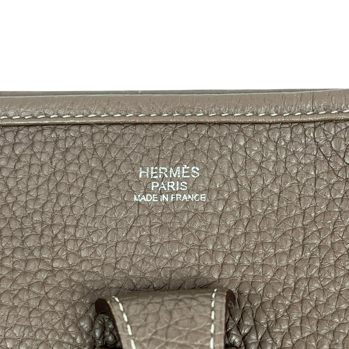 Hermès Evelyn III PM Taurillon Clemence Leather Shoulder Bag with A Stamp (2017) - Beige 