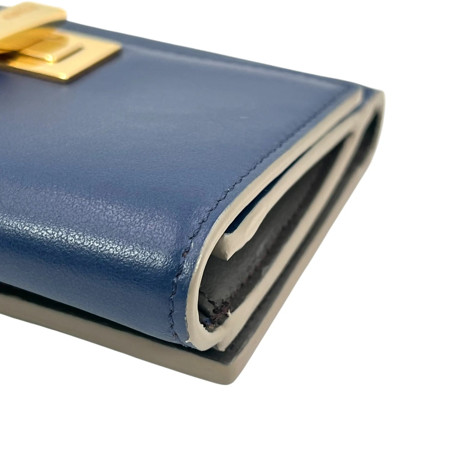 FENDI ピーカブー ツイストロック カーフレザー 二つ折り財布 コンパクトウォレット - ネイビー