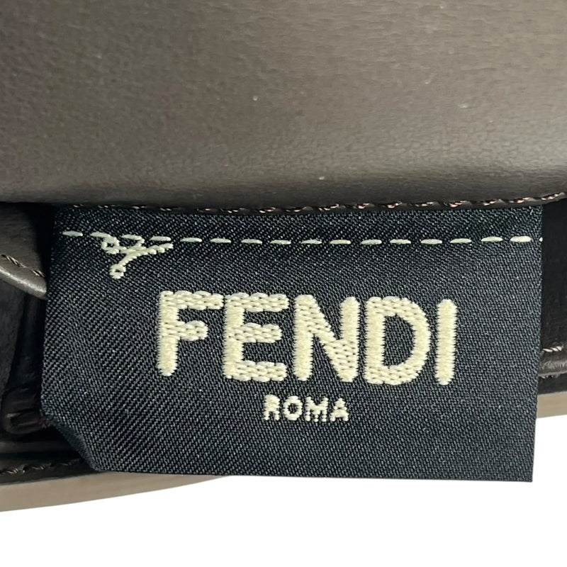 FENDI ピーカブー ツイストロック カーフレザー 二つ折り財布 コンパクトウォレット - ネイビー