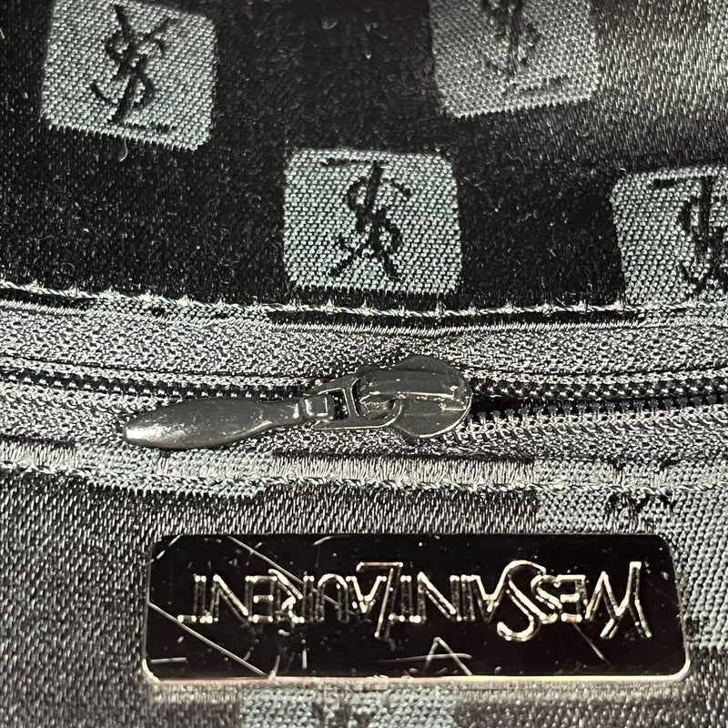 HOLD🔷Saint Laurent エンボスロゴ ナイロン ハンドバッグ - レッド