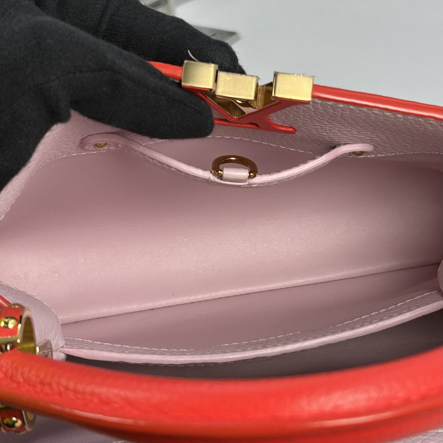 Louis Vuitton Capucines BB Taurillon Leather Handbag/Shoulder Bag - Orange 