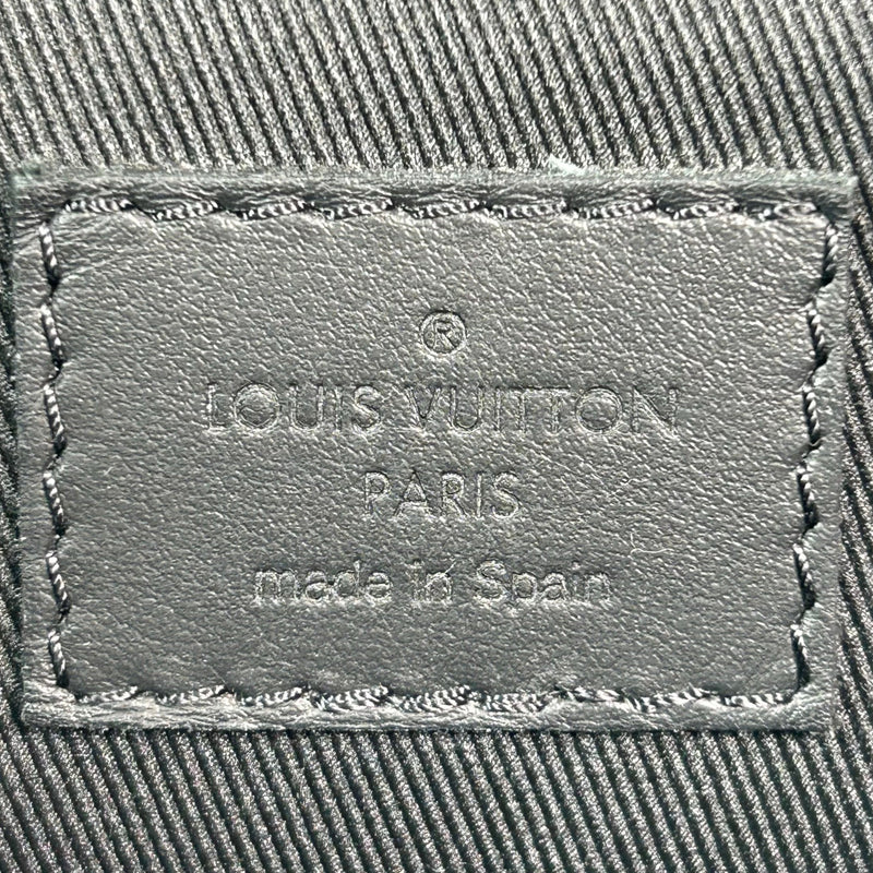 LOUIS VUITTON パイロット ウェアラブル ウォレット_M83563_38584
