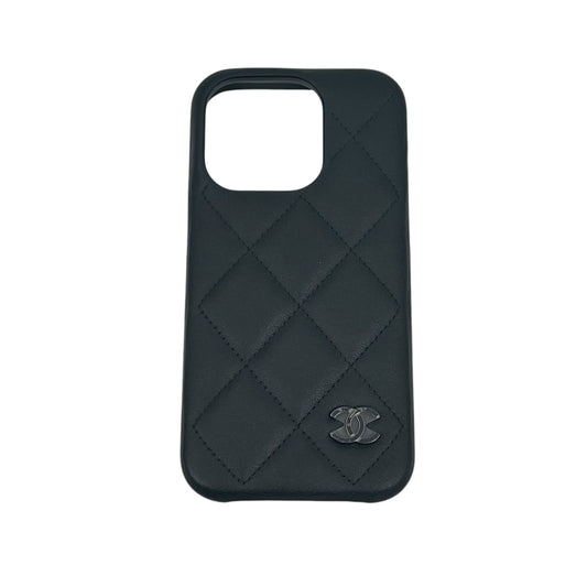 CHANEL Matelassé iPhone 15 Pro Phone Case - Black 