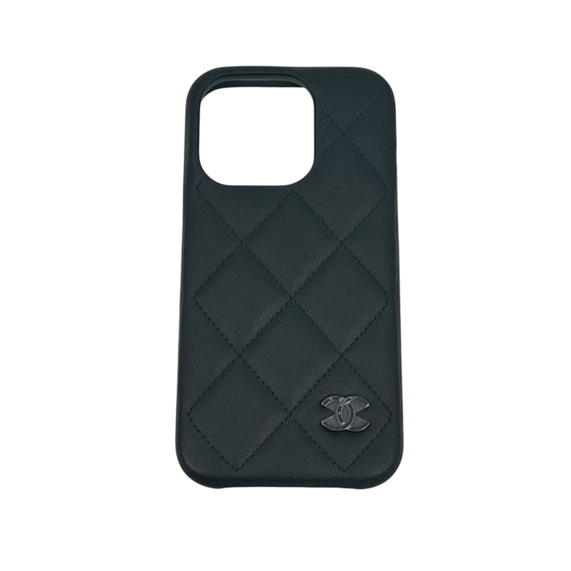 CHANEL Matelassé iPhone 15 Pro Phone Case - Black 