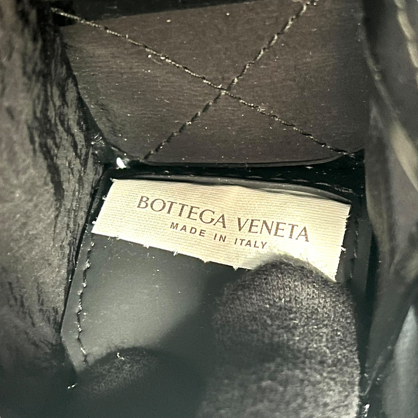 Bottega Veneta マキシ イントレチャート カセット ミニ ショルダーバッグ - ブラック