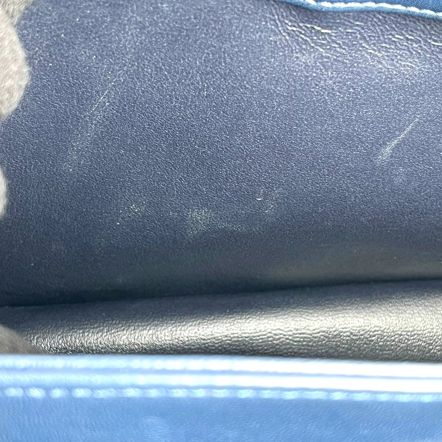 CHANEL Calfskin Matelassé Top Handle Trendy CC Handbag with Chain Shoulder Bag - Navy 