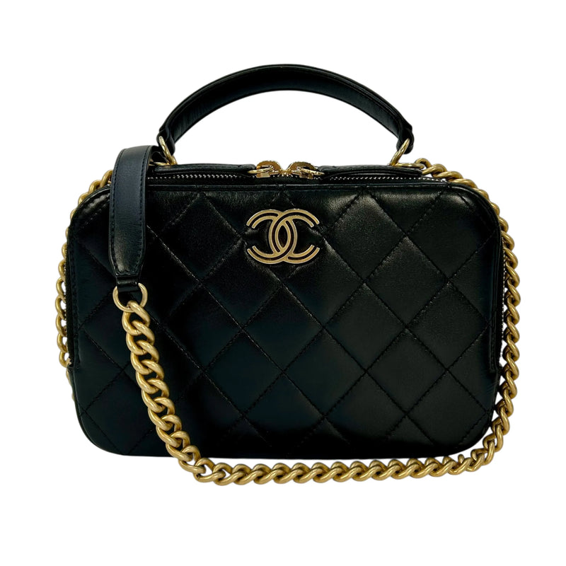 CHANEL Matelasse Vanity Bag with Chain Shoulder Bag - Black 