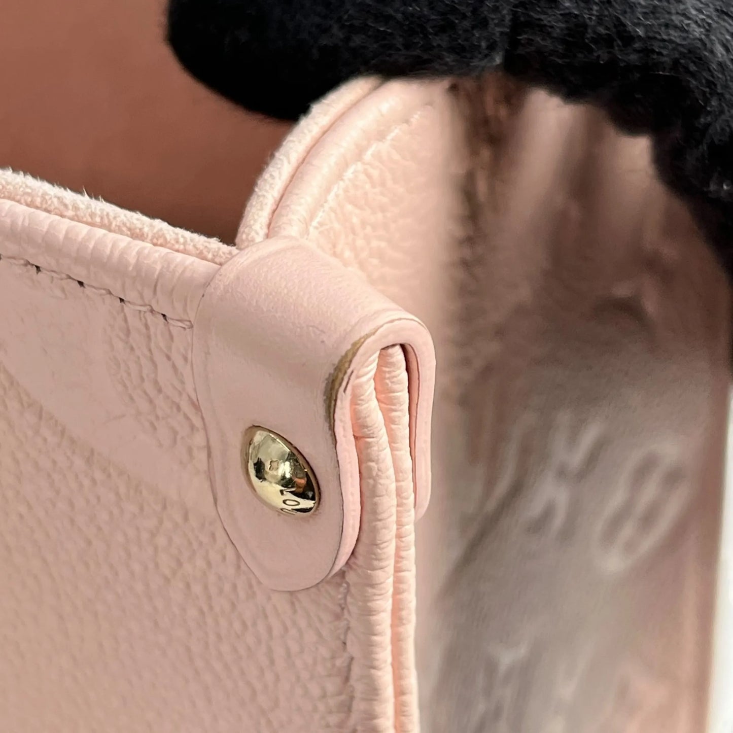 Louis Vuitton Monogram Empreinte On-the-Go PM Handbag - Pink 