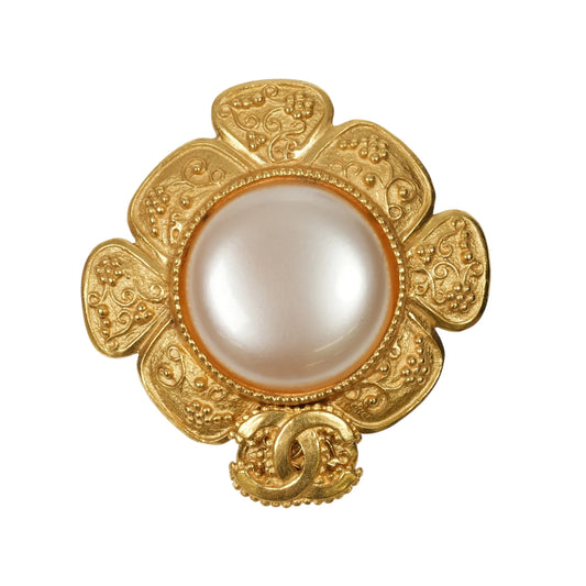 HOLD🔷CHANEL Faux Pearl Brooch Accessory 96A - Metal - 34617 