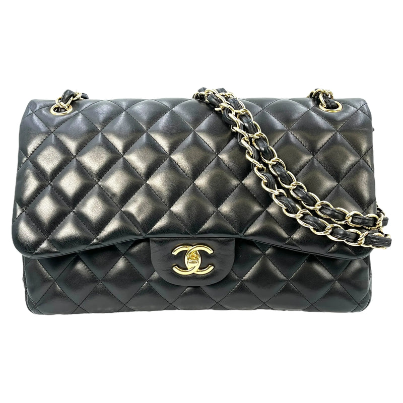 CHANEL Matelasse W-flap Chain Shoulder Bag - Black 