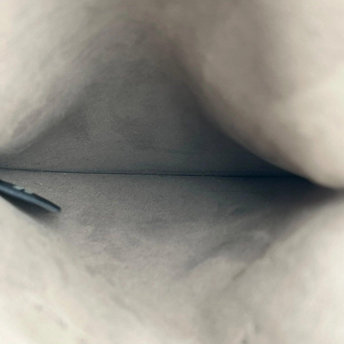 FENDI レザー フォンケース ショルダーバッグ - ゴールド