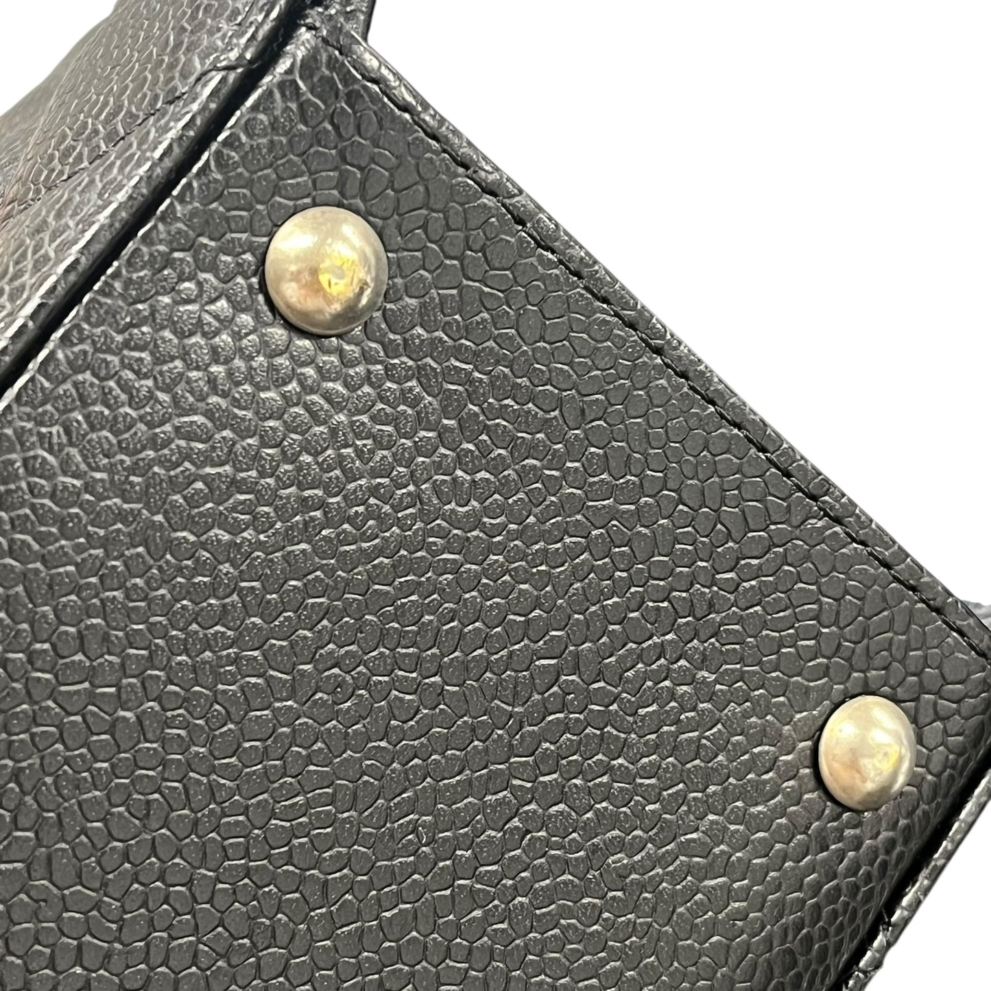 CHANEL キャビアスキン マトラッセ チェーンショルダーバッグ - ブラック