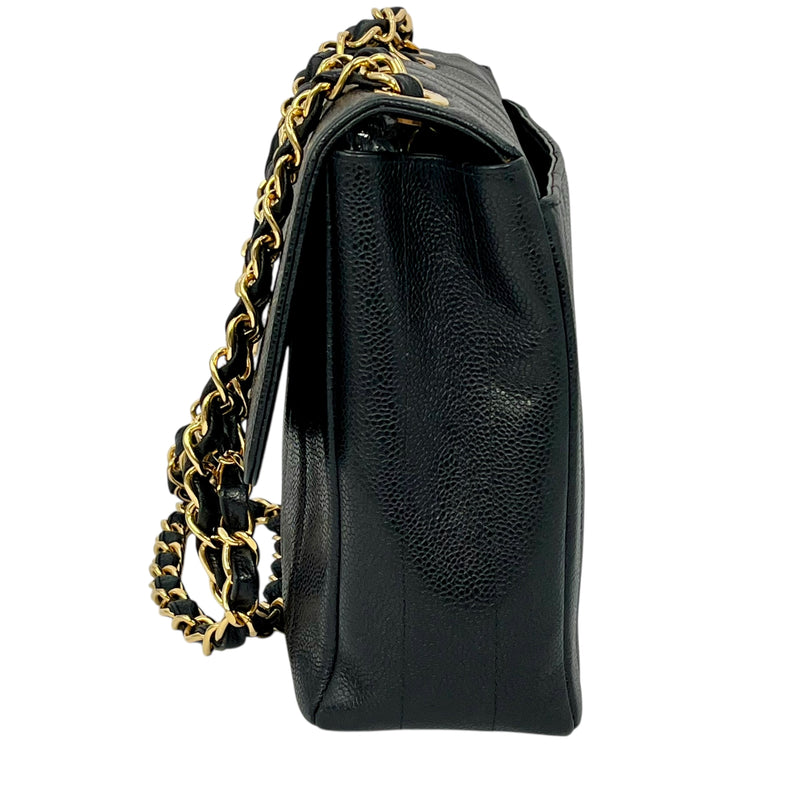 CHANEL マドモアゼル キャビアスキン チェーンショルダーバッグ - ブラック