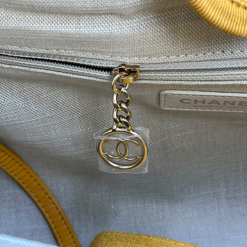 CHANEL ドーヴィル キャンバス トートバッグ - イエロー