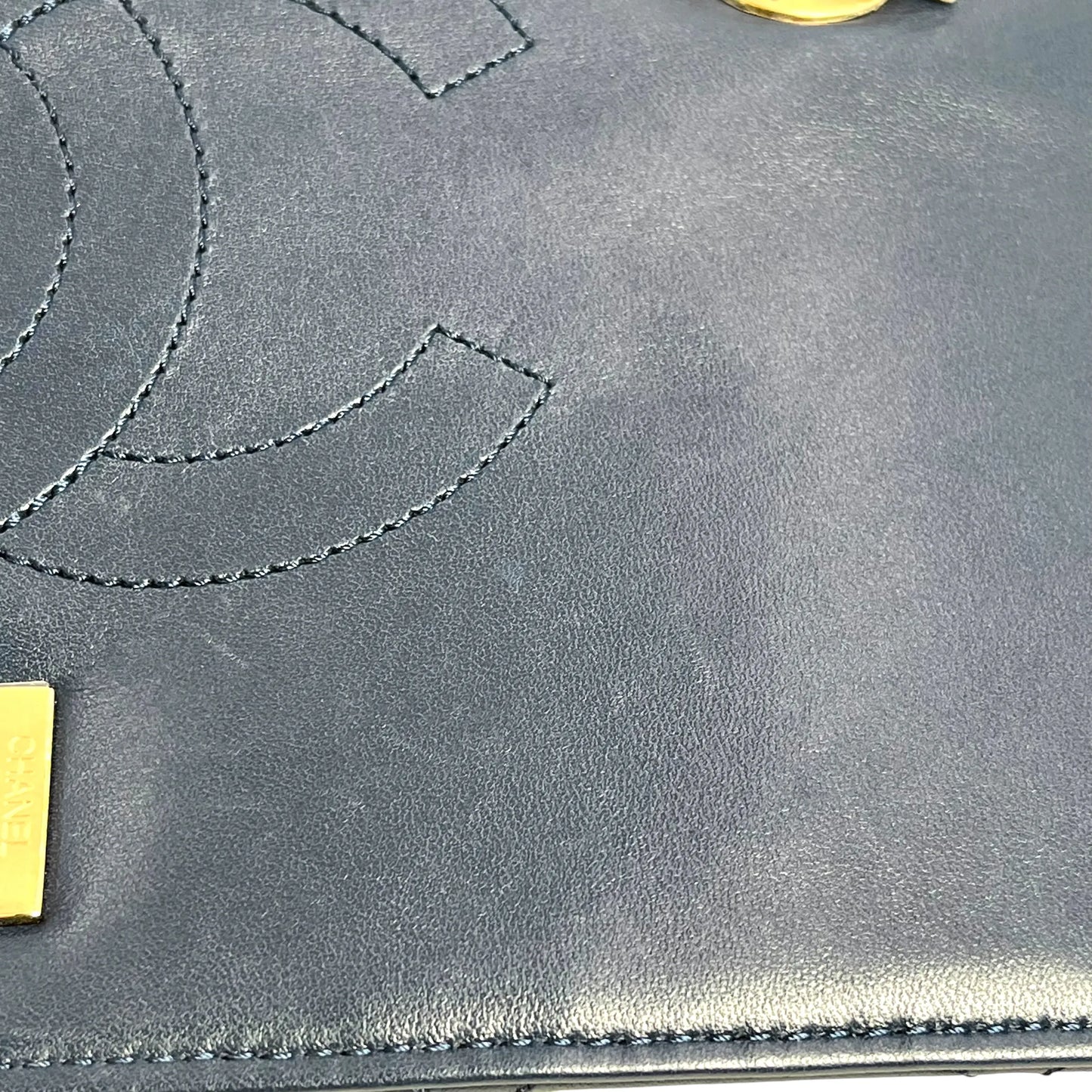 CHANEL Calfskin Matelassé Top Handle Trendy CC Handbag with Chain Shoulder Bag - Navy 