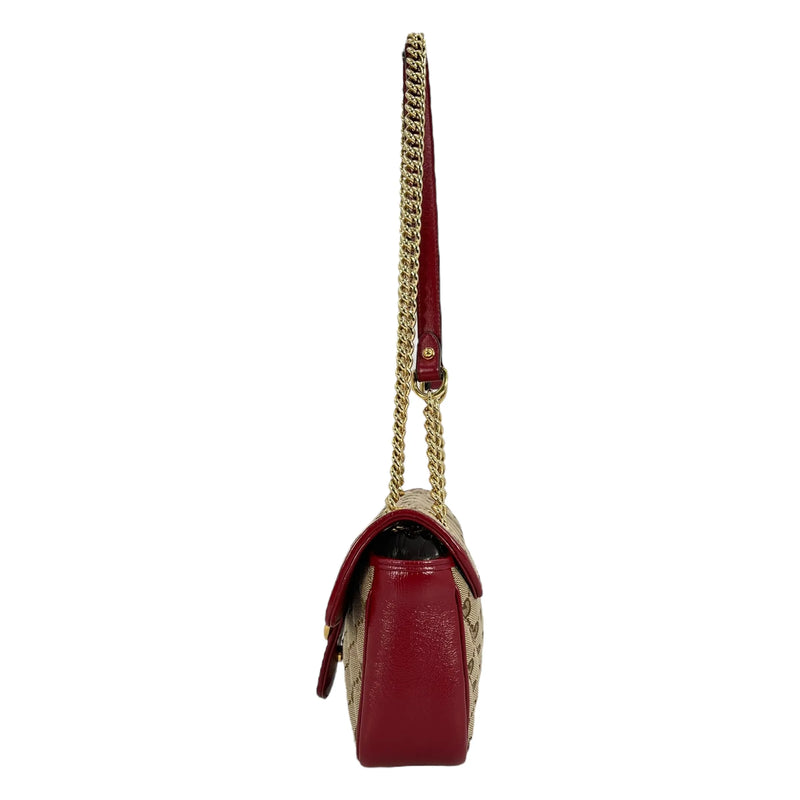 GUCCI GG Marmont Quilted Shoulder Bag - Red 