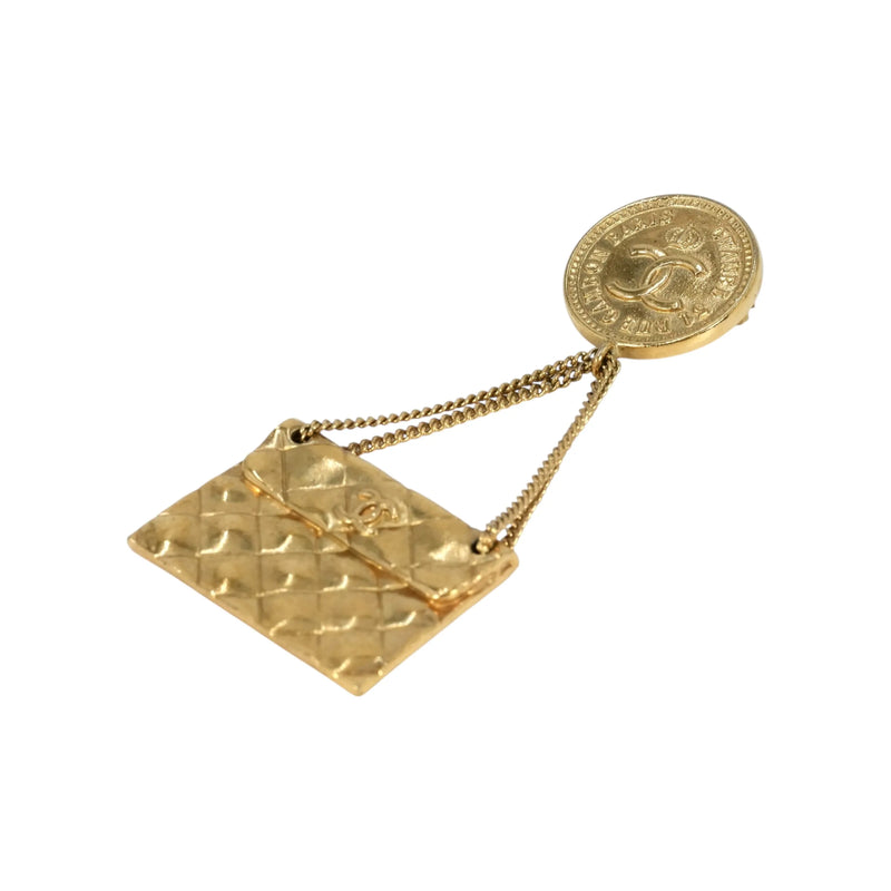 CHANEL Matelasse CC Logo Brooch 29 - Metal 