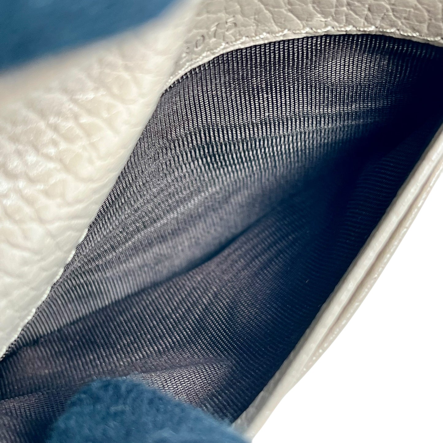 GUCCI GG マーモント 二つ折り財布 コンパクトウォレット - ベージュ