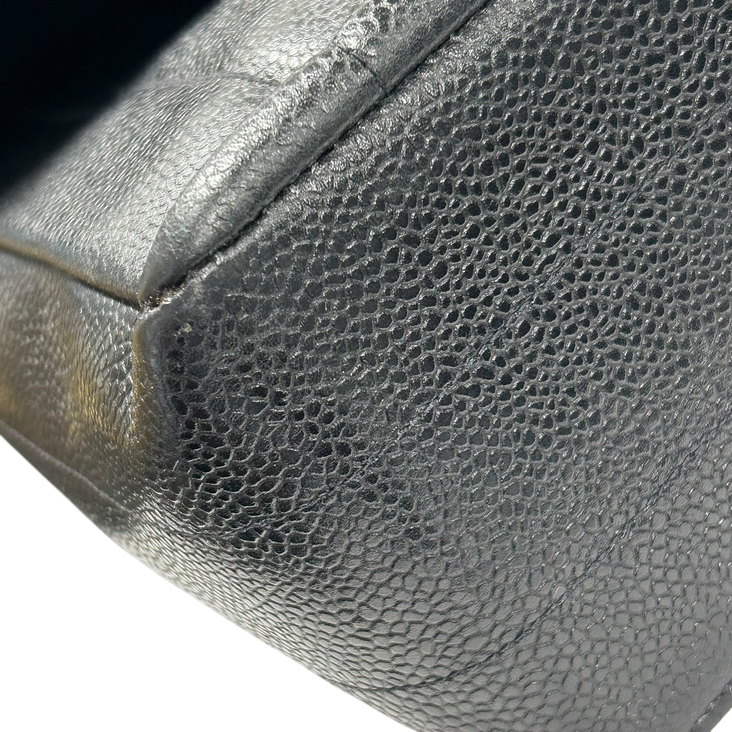 CHANEL マドモアゼル キャビアスキン チェーンショルダーバッグ - ブラック