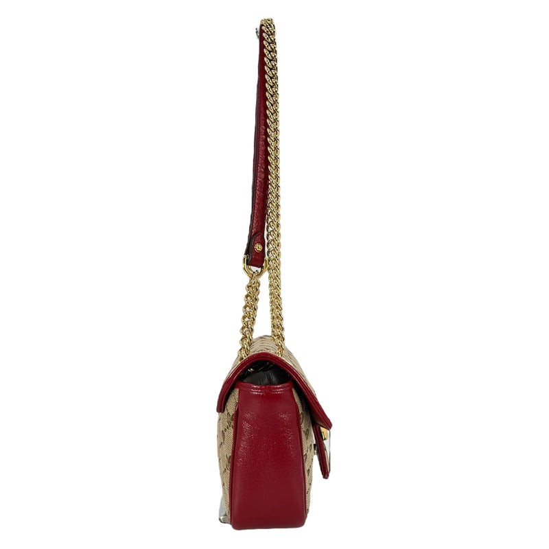 GUCCI GG Marmont Quilted Shoulder Bag - Red 