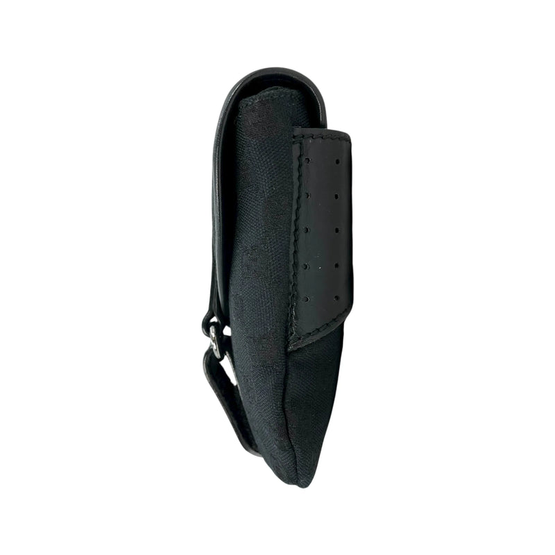 GUCCI GGスプリームキャンバス ボディバッグ - ブラック