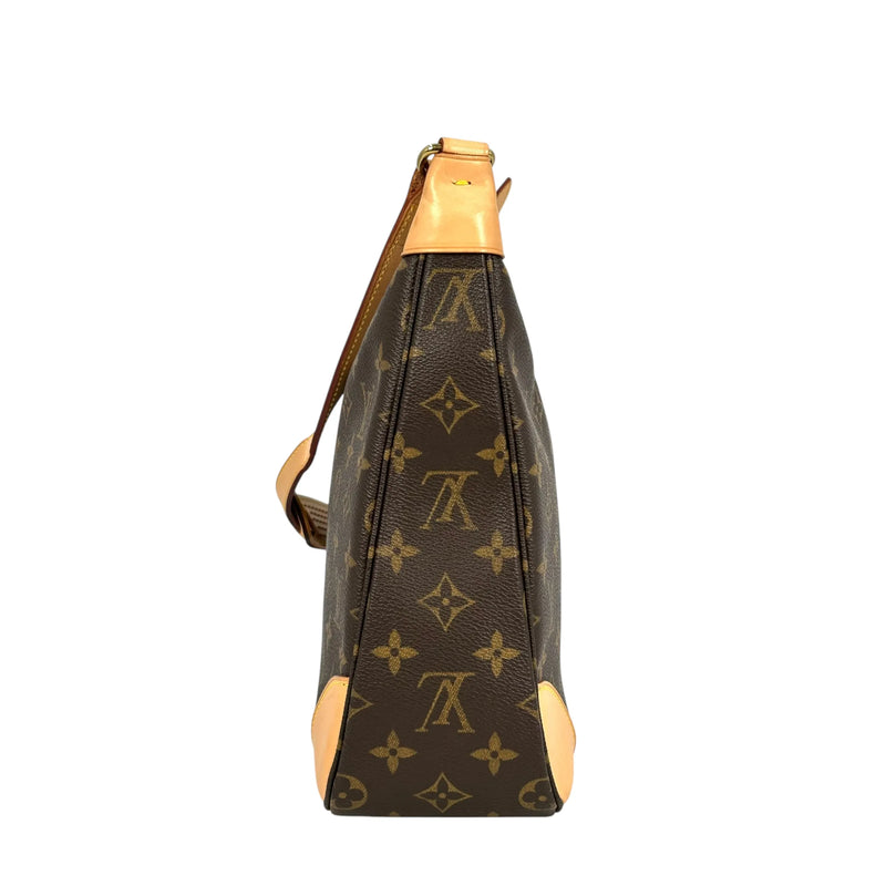 LOUIS VUITTON Boulogne Monogram Canvas Shoulder Bag - Brown 