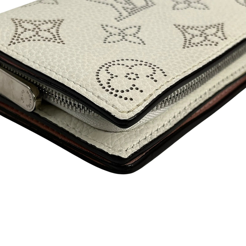 Louis Vuitton Portefeuille Claire Bifold Compact Wallet - White 