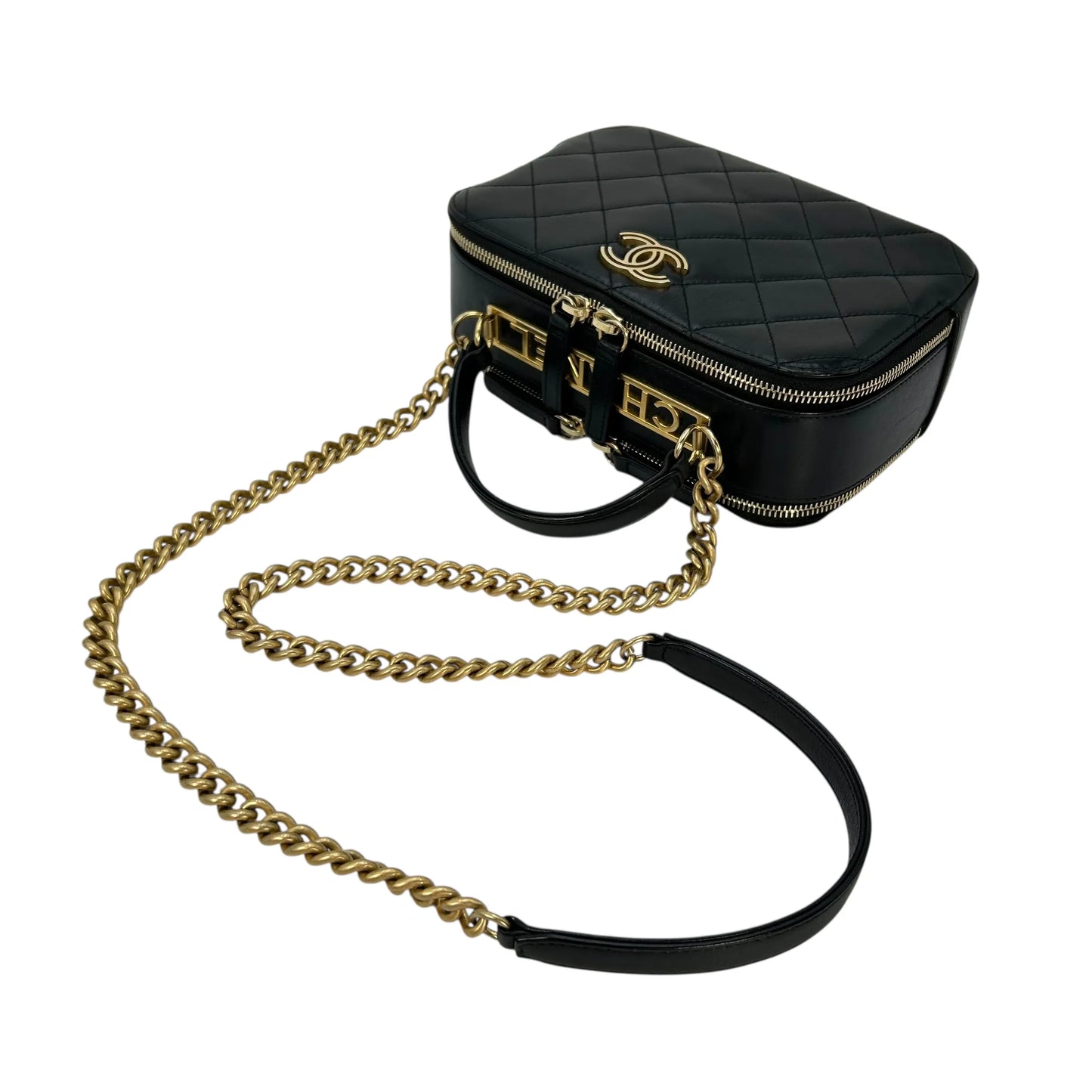 CHANEL Matelasse Vanity Bag with Chain Shoulder Bag - Black 