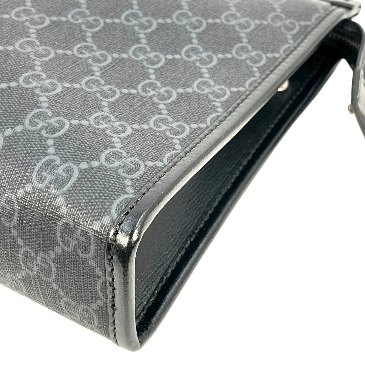 GUCCI GGスプリームキャンバス インターロッキングG クラッチバッグ - ブラック