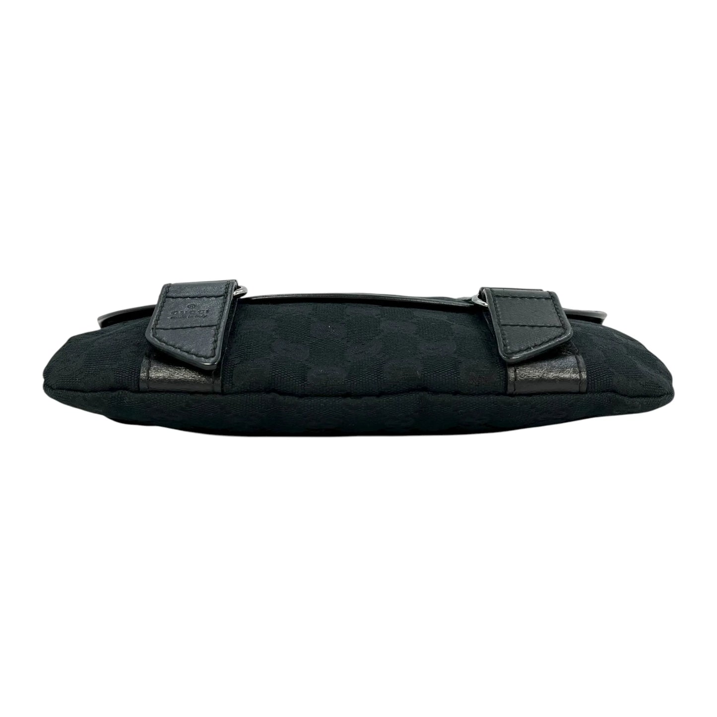 GUCCI GGスプリームキャンバス ボディバッグ - ブラック