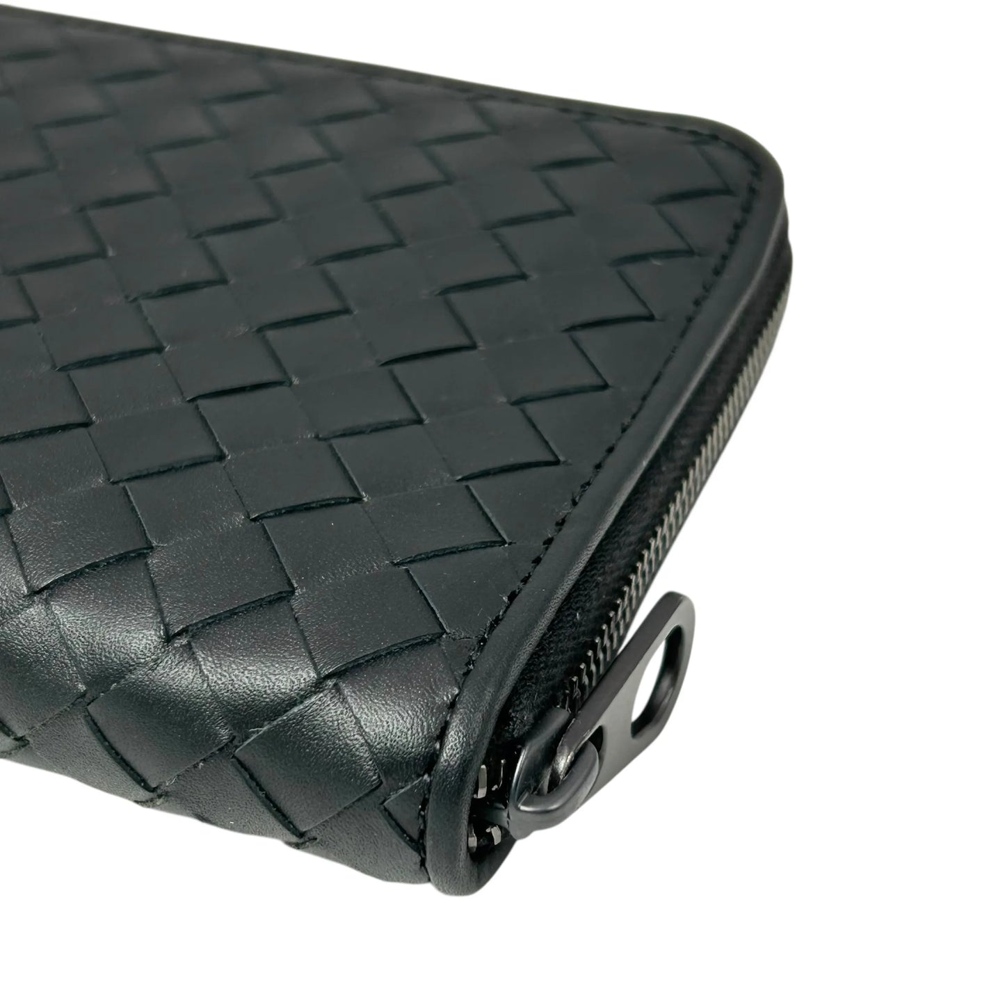 BOTTEGA VENETA Intrecciato Leather Round Zip Long Wallet - Black 