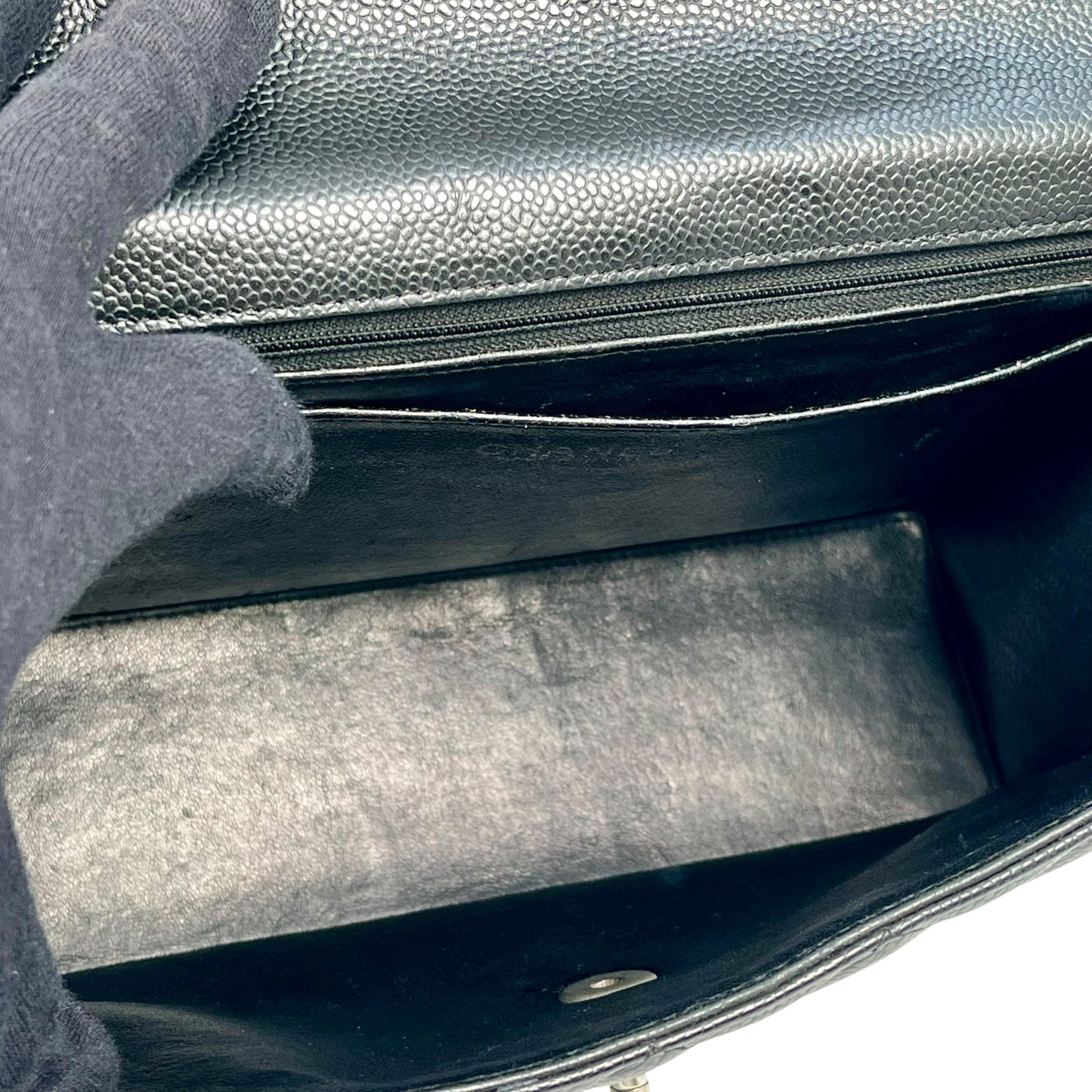 CHANEL キャビアスキン マトラッセ チェーンショルダーバッグ - ブラック