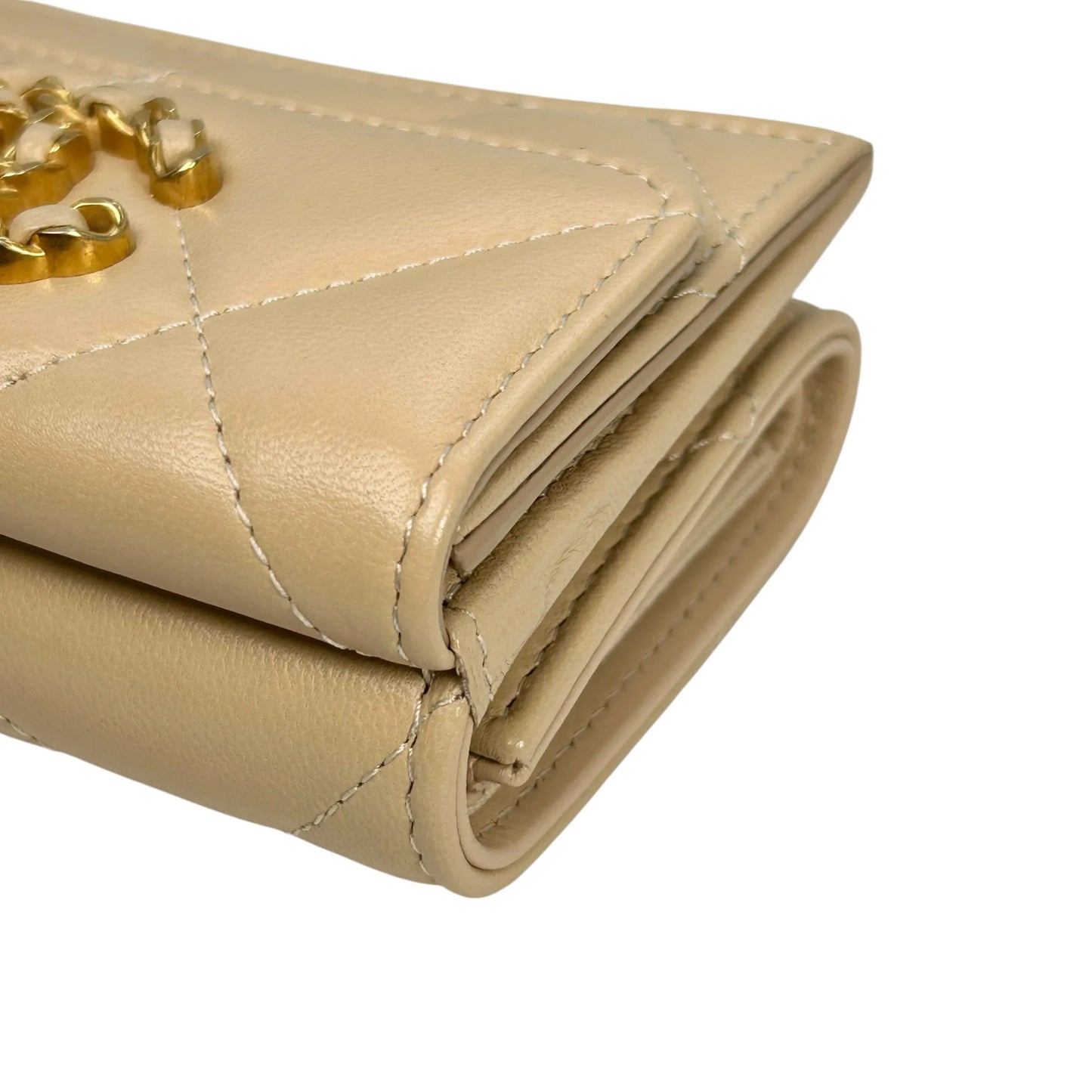 CHANEL Matelasse 19 Tri-fold Compact Wallet - Beige 