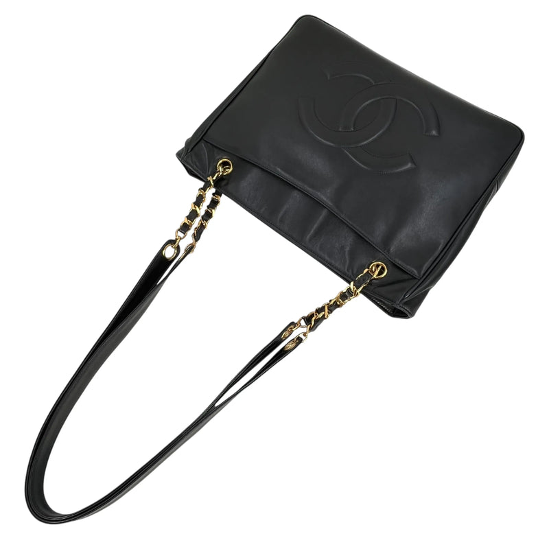 CHANEL CCロゴ ラムスキン チェーンショルダーバッグ - ブラック