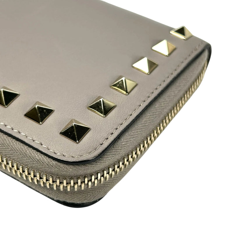Valentino Rockstud Zip-Around Wallet - Grey 