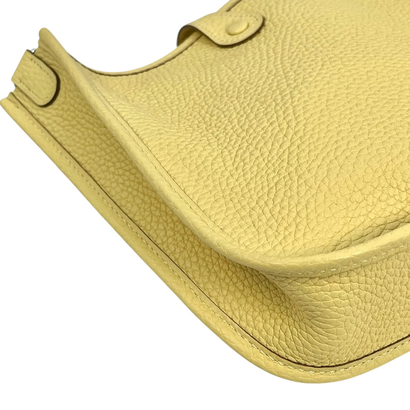 Hermès Evelyn TPM Taurillon Clemence Z Stamp (2021) Shoulder Bag - Yellow 