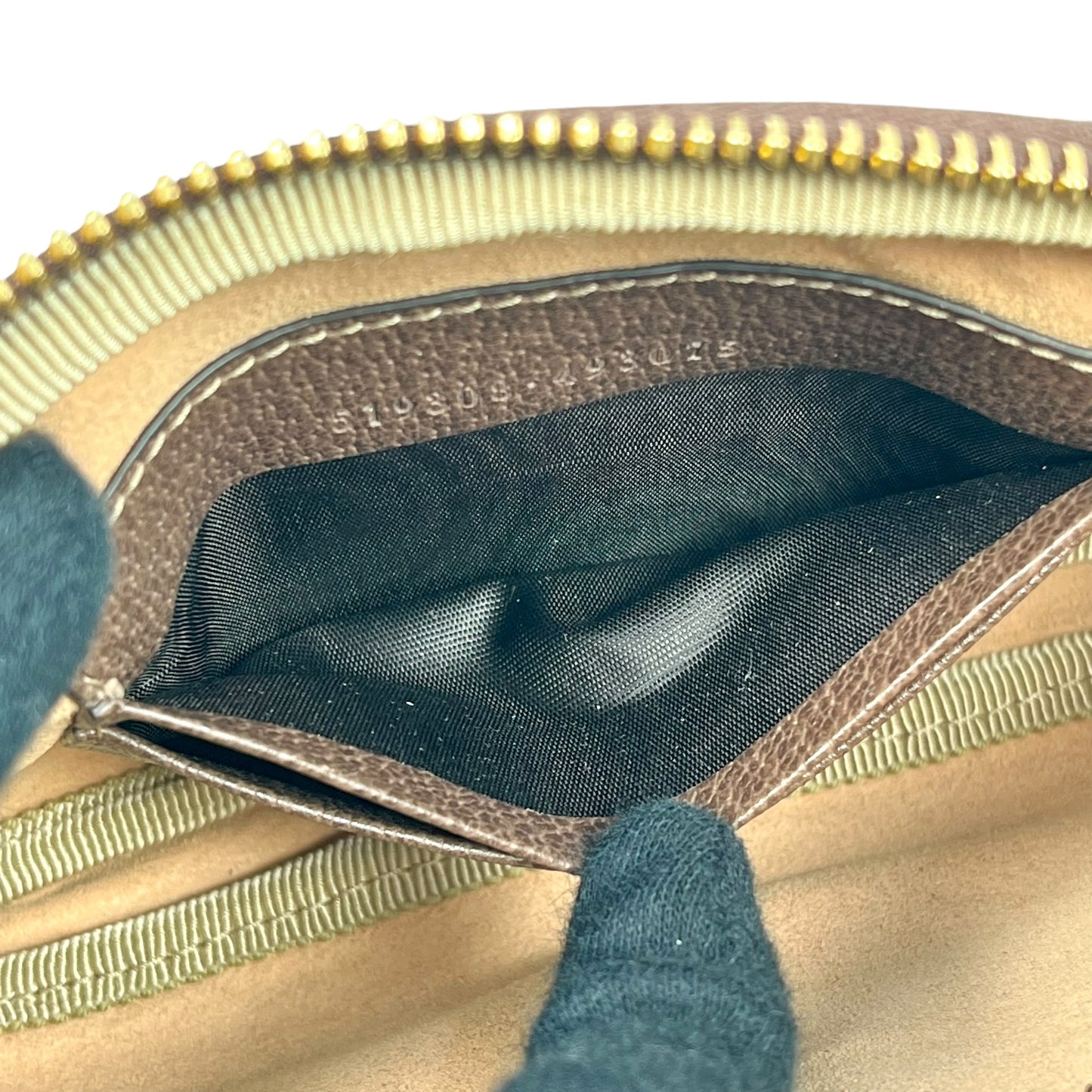 GUCCI GG Supreme Canvas Body Bag - Brown