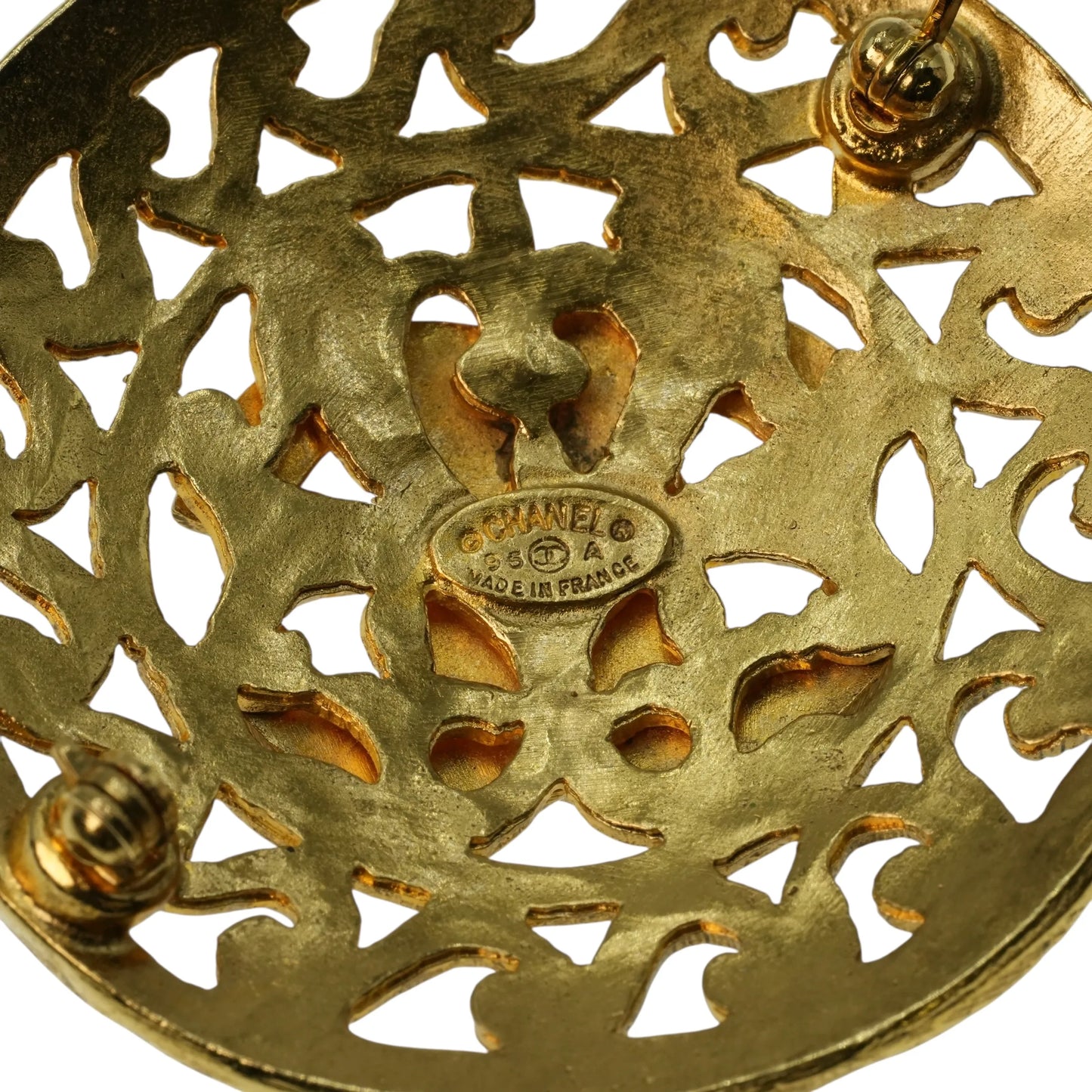 CHANEL CCロゴ ラウンド ブローチ アクセサリー 95A - メタル - 32571