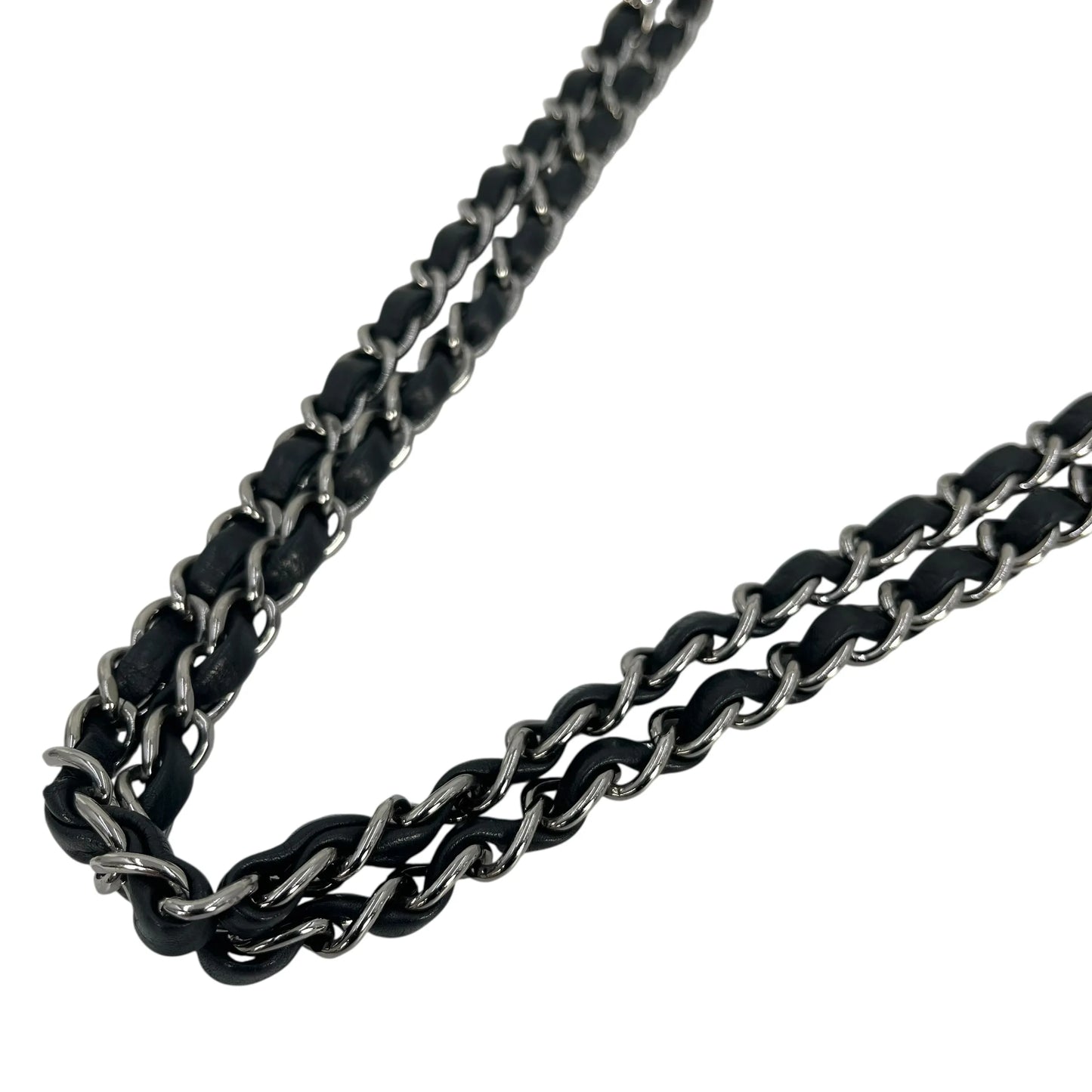 CHANEL カーフスキン ダブルフラップ チェーンショルダーバッグ - ブラック × ホワイト